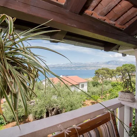 Apartment Vrandecic Postira