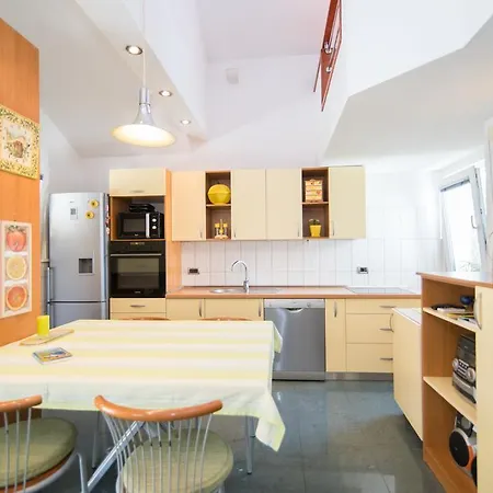 Apartment Vrandecic *