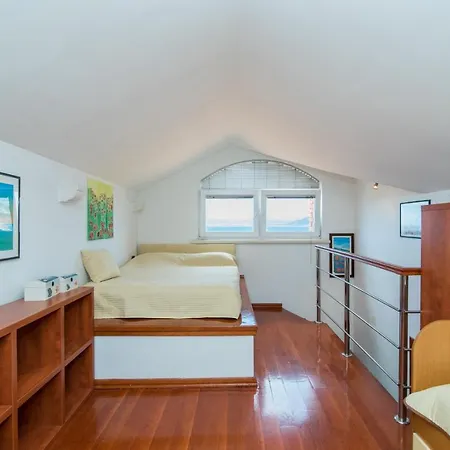 Vrandecic Apartment *